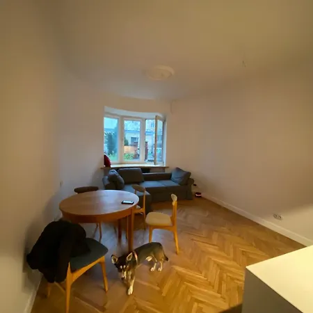 Apartament Plac Zbawiciela Szucha